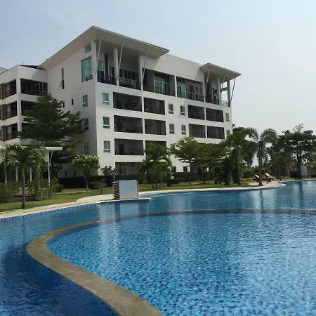 Ferienwohnung The Pride Paradise Hua Hin Exterior foto